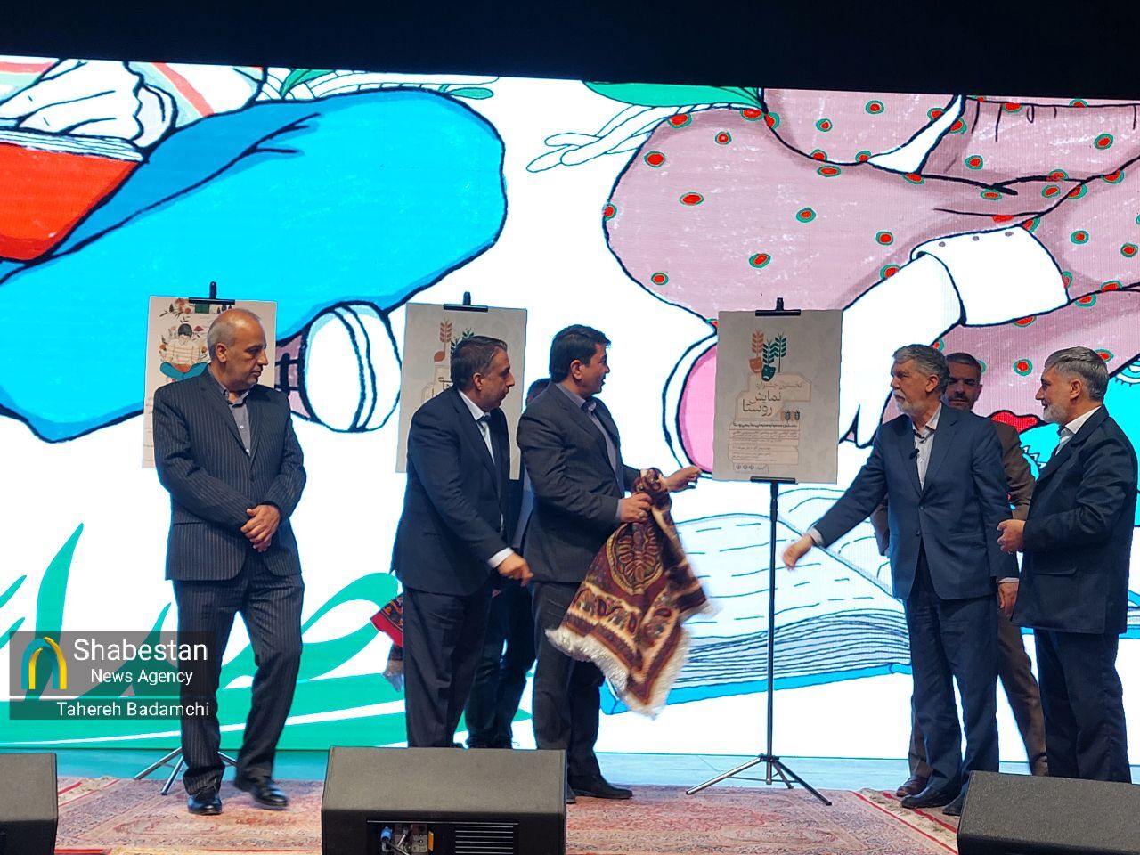 رونمایی از پوستر سه جشنواره روستایی توسط وزیر فرهنگ و ارشاد اسلامی در کرمان