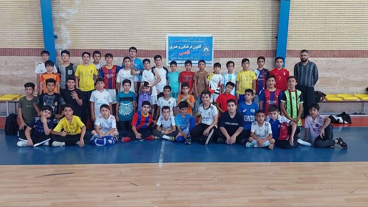 مسابقات فوتسال اعضای کانون فرهنگی هنری اقصی سنندج آغاز شد