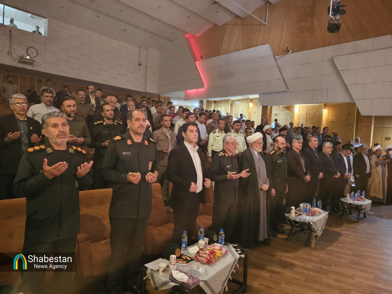 از میدان جنگ تا میدان خدمت؛ تجلیل از شهدای دولت در کردستان