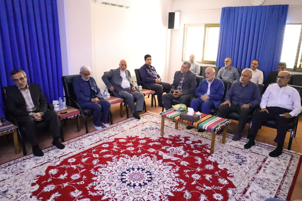 جریان خادمیاری از عنایات امام هشتم است و باید یک جریان ناب بماند