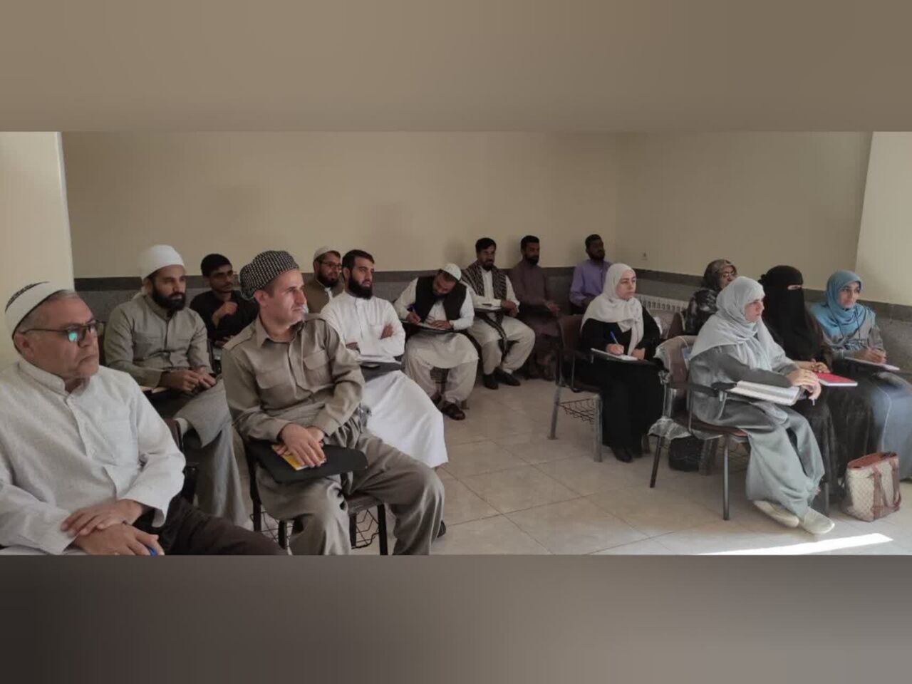 آغاز دوره تکمیلی تخصصی سطح دو طلاب اهل سنت کشور در سنندج