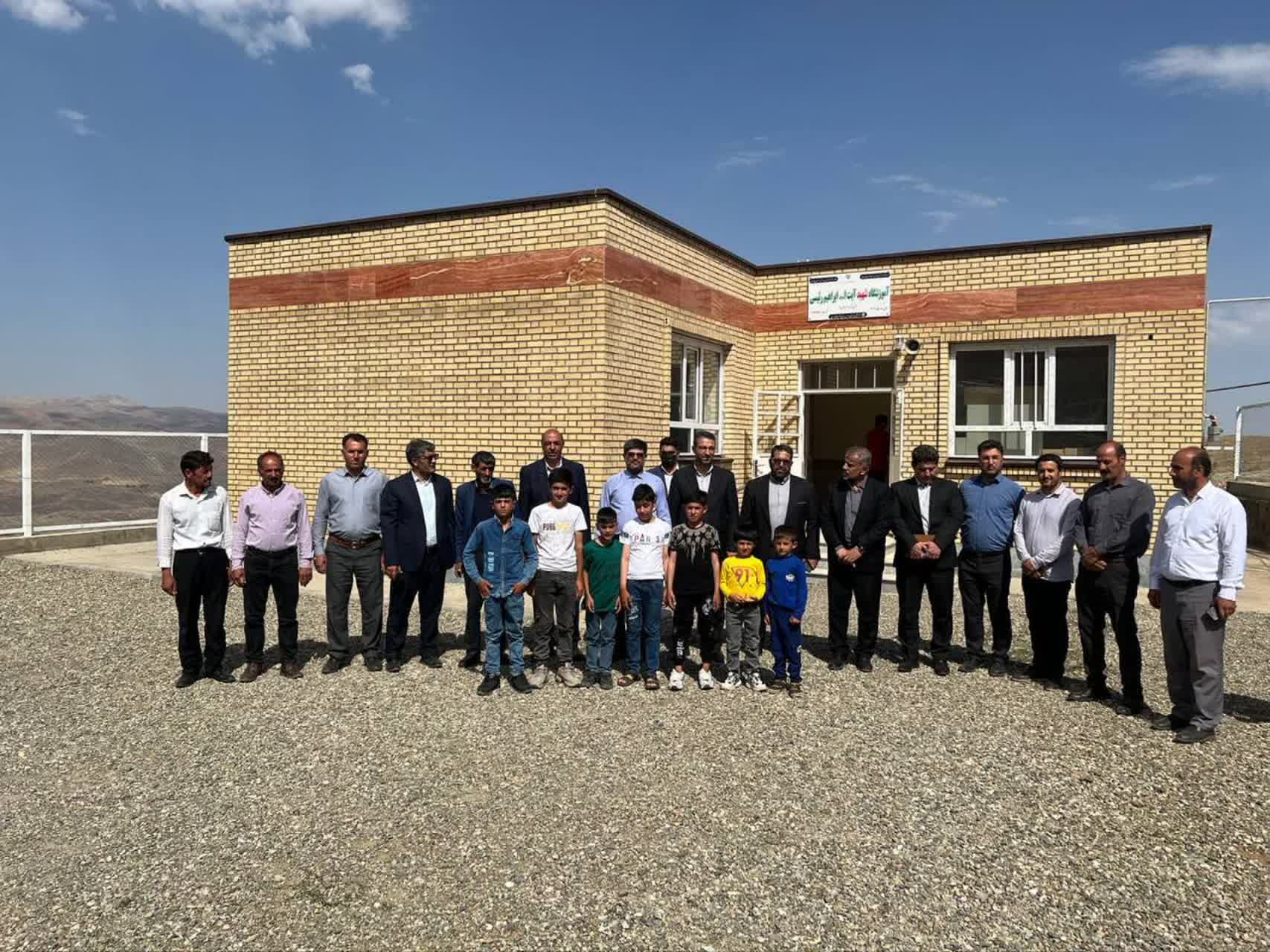 آموزشگاه یککلاسه شهید آیتالله رئیسی در چالدران افتتاح شد