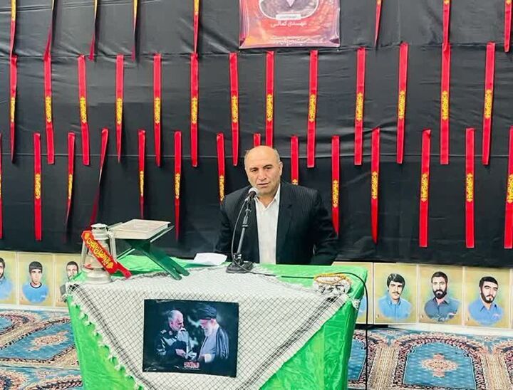 گرامیداشت یاد شهدا، نقش مهمی در حفظ روحیه انقلابی جامعه دارد 