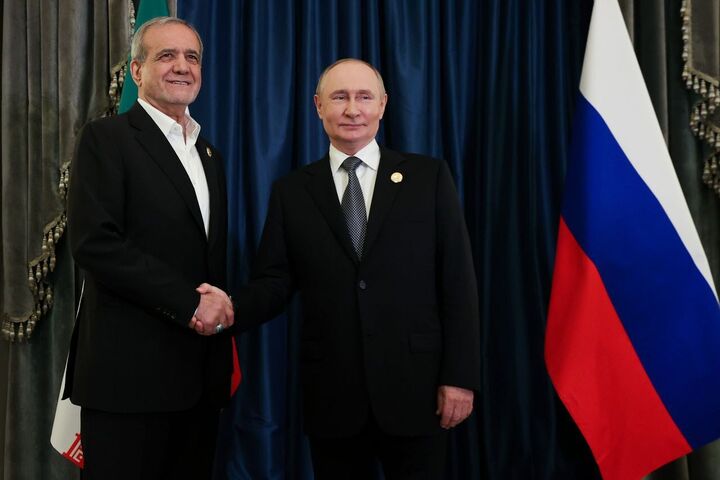 تاکید پزشکیان و پوتین بر تاثیر اجرای توافق جامع بلندمدت در گسترش روابط دو کشور