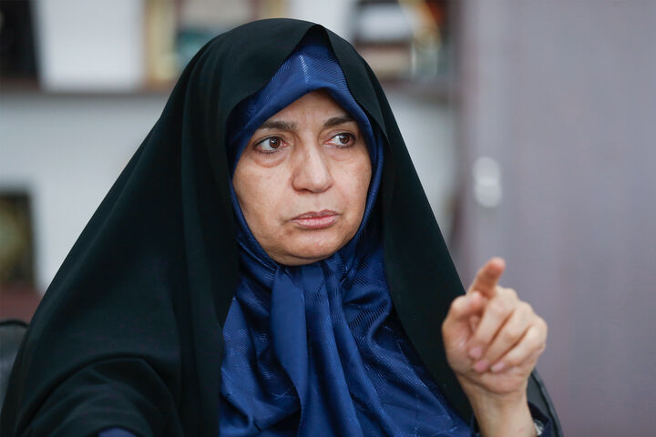 بررسی نحوه مشارکت بانوان در شوراهای شهر و روستا