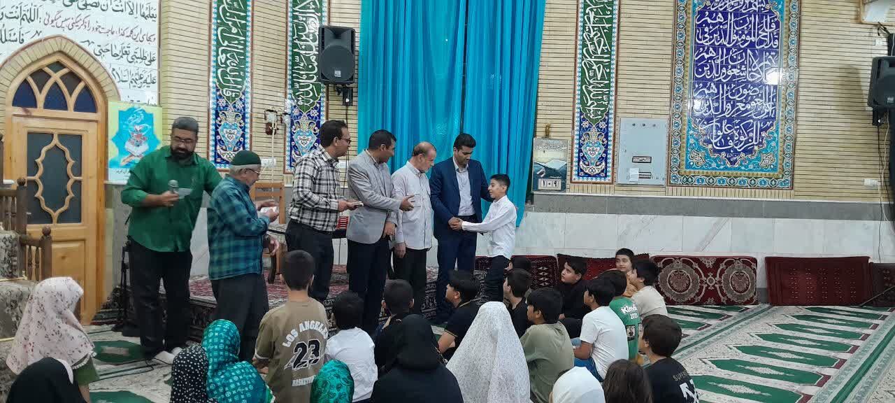 شب پُرشور و معنوی ویژه کودکان و نوجوانان، به همت کانون فرهنگی آل رسول برگزار شد