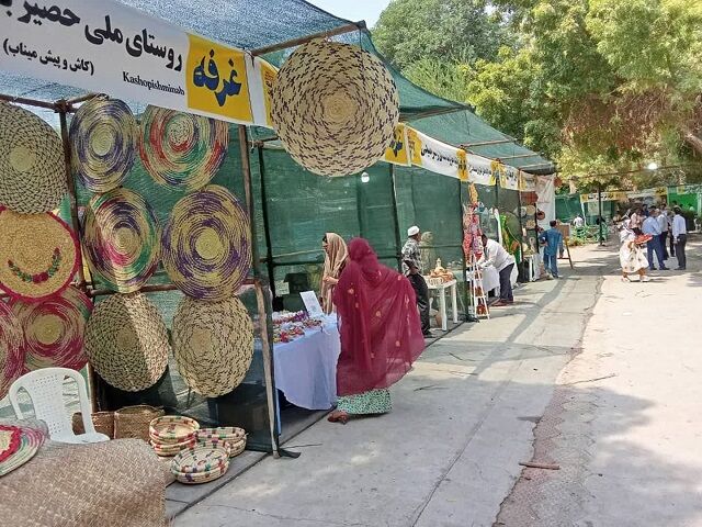 عطر انبه و یاسمین در قلب میناب/ روایتی از آغاز بکار یازدهمین جشنواره شکرگزاری