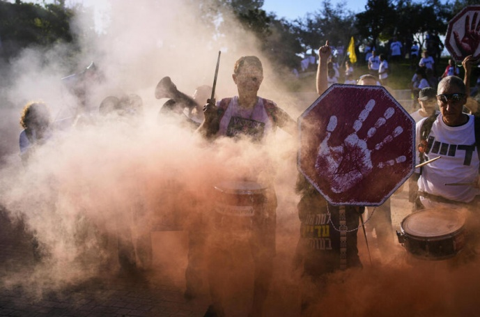 تظاهرات خانواده‌های اسرای اسرائیلی اطراف منزل نتانیاهو+ عکس