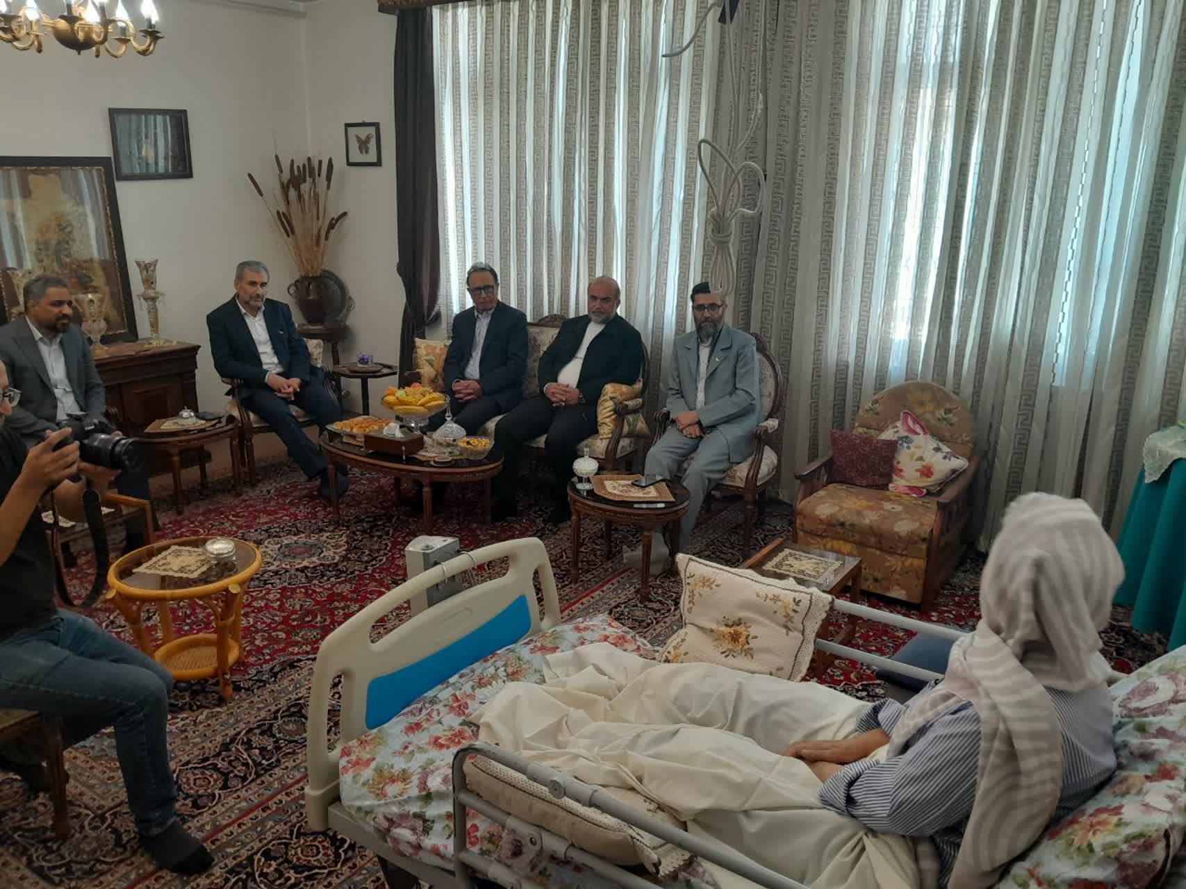 مدیر عامل صندوق اعتباری هنر وارد رومیه شد