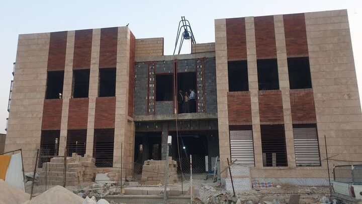 نور تازه بر کتابخانه نیمه‌تمام نورآباد ممسنی