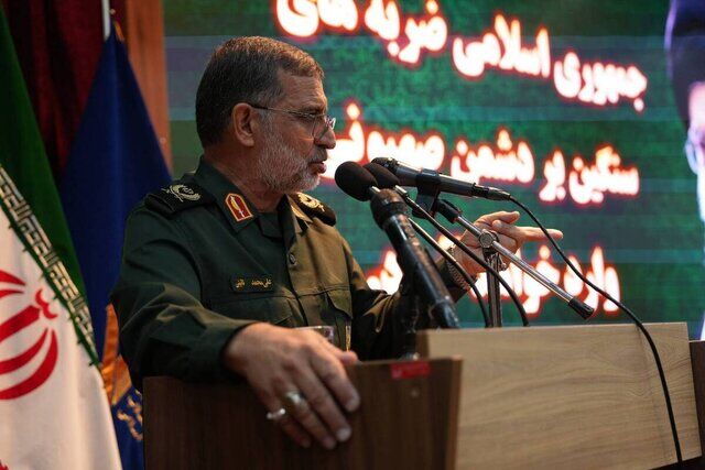 سردار نائینی: برای اجتناب از جنگ و امنیت پایدار، دائم ظرفیت بازدارندگی را افزایش می‌دهیم