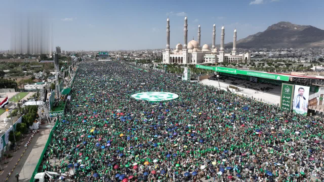 جشن بزرگ میلاد پیامبر اکرم(ص) در صنعا یمن+عکس