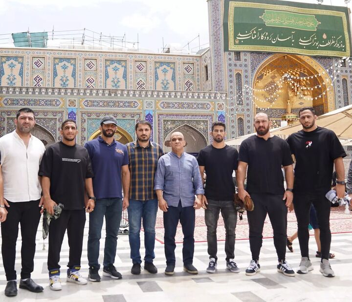 به عشق آقا، برای ایران؛ حضور تیم ملی کشتی در حرم مطهر امام رضا(ع)