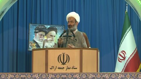 وحدت امت اسلامی باید بر محور رهبری و دین استوار باشد