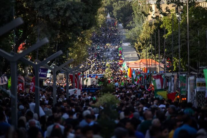 سنندج غرق در شادی امت احمد(ص)