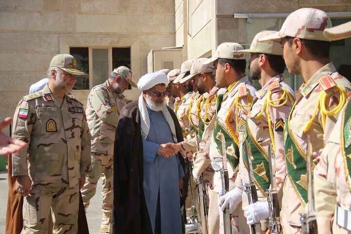 سلاح و قدرت ما در مرزبانی، اخلاص و تقوای خداوند است