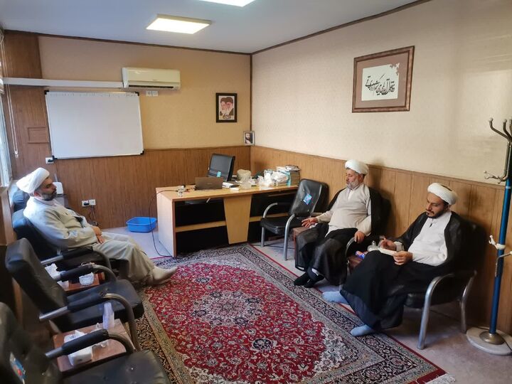 همکاری حوزه علمیه امام رضا(ع) و دانشگاه علوم قضایی گسترش می‌یابد