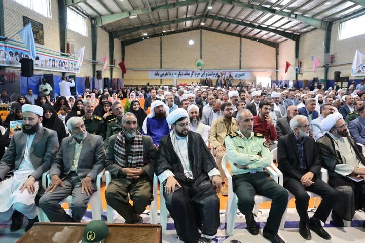 وحدت مردم درمیان زمینه ساز همدلی اقشار مختلف است