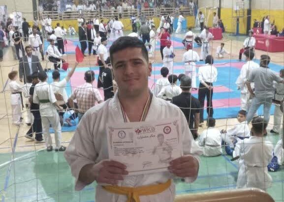 دانش‌آموز کردستانی با نیاز ویژه مدال طلای انتخابی جهانی کیوکوشین را کسب کرد