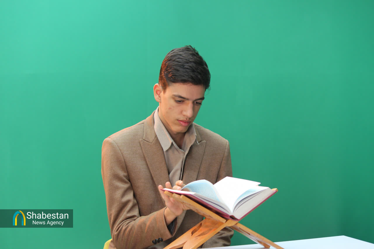 ضبط تلاوت و اذان از قاریان نوجوان برای پخش از شبکه‌های پویا و امید 