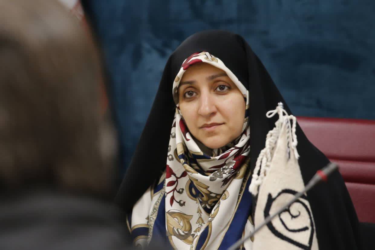 بیمههای ویژه برای زنان و خانوادهها طراحی شوند