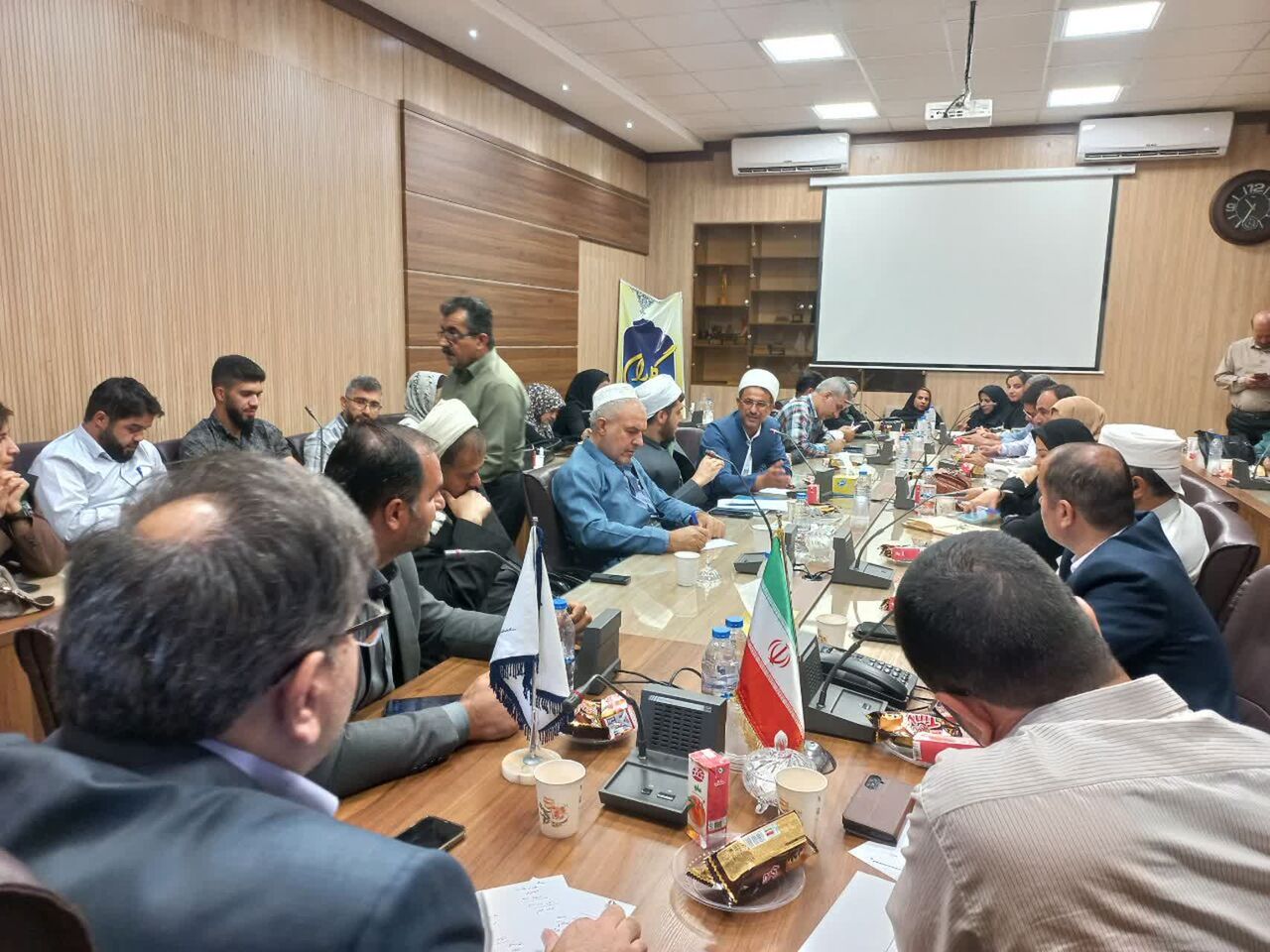 کردستان، پایگاه تجربههای نو در مسجد/ حمایت از کارهای جریانساز فرهنگی را وظیفه خود میدانیم