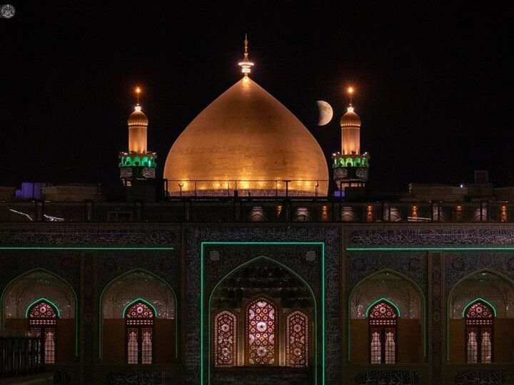 ماه‌گرفتگی در آسمان حرم مطهر امیرالمؤمنین علیه‌السلام