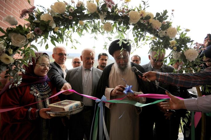 از ایمان تا آموزش؛ آیت‌الله نورمفیدی هجدهمین مدرسه را به دانش‌آموزان گلستانی هدیه داد