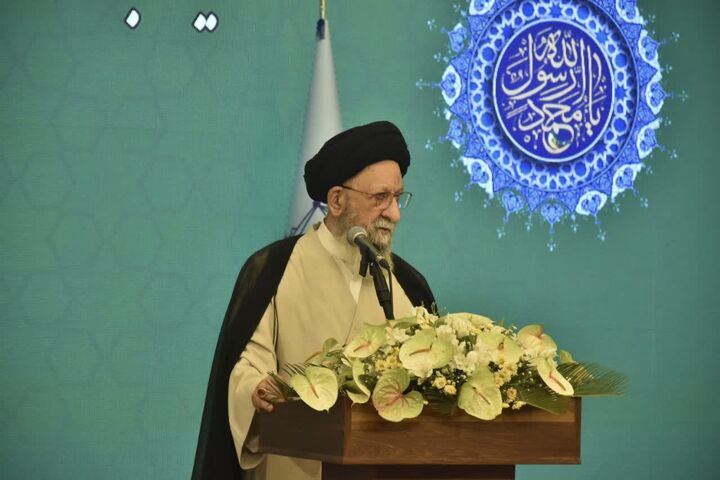 پیامبر اسلام، الگوی مدیریت اخلاقی در جامعه انسانی است