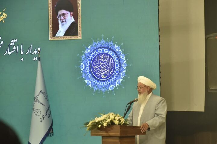 وحدت شیعه و سنی در گلستان نقشه‌های دشمنان را خنثی کرده است