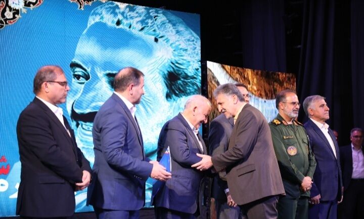 دولت هوشمند و جذب نخبگان از اولویت‌های مهم دولت چهاردهم است