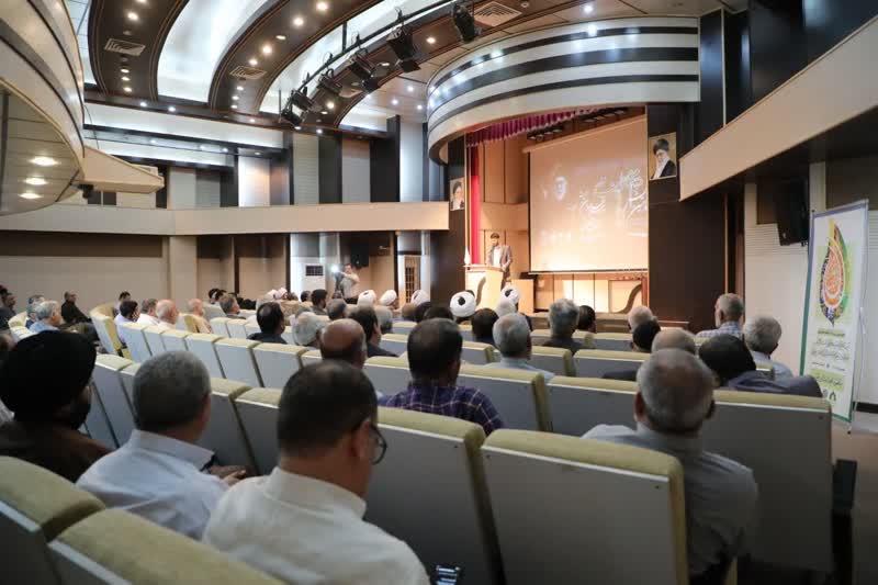 پیرغلامان حسینی در چهارمین همایش «مقام مجنون» تکریم شدند