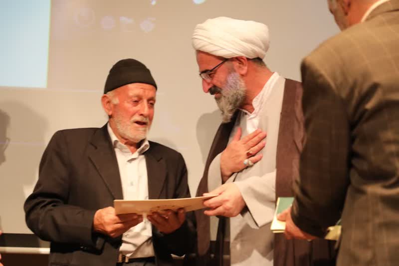 پیرغلامان حسینی در چهارمین همایش «مقام مجنون» تکریم شدند