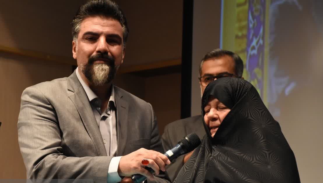 پیرغلامان حسینی در چهارمین همایش «مقام مجنون» تکریم شدند