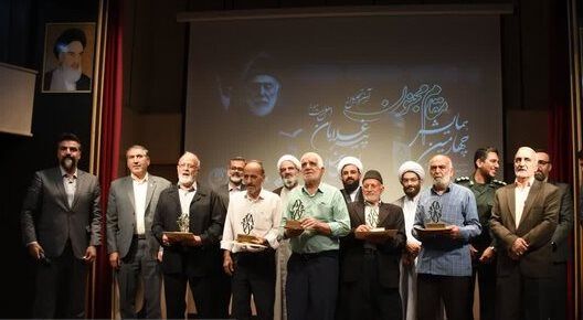 پیرغلامان حسینی در چهارمین همایش «مقام مجنون» تکریم شدند