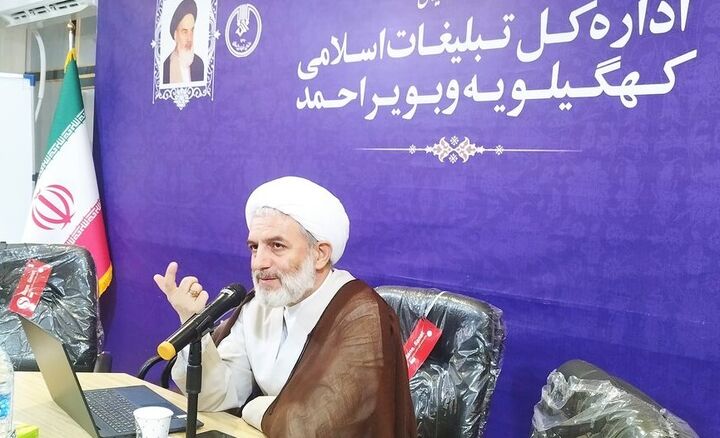 منتظر واقعی به اندازه‌ای که می‌تواند در راستای زمینه سازی ظهور قدم بردارد