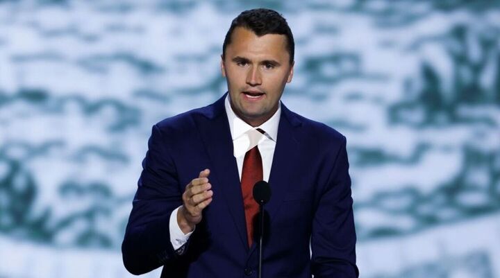 ترور چارلی کرک در دانشگاه یوتا؛ چهره نزدیک به ترامپ هدف گلوله قرار گرفت+فیلم