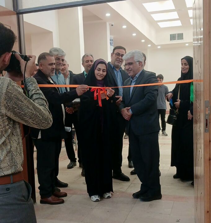 برپایی دهمین نمایشگاه گروهی نقاشی هنرجویان «فانوس» در آران و بیدگل