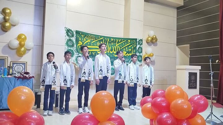 صدای جشن میلاد در خیابان‌های مشهدالرضا(ع)