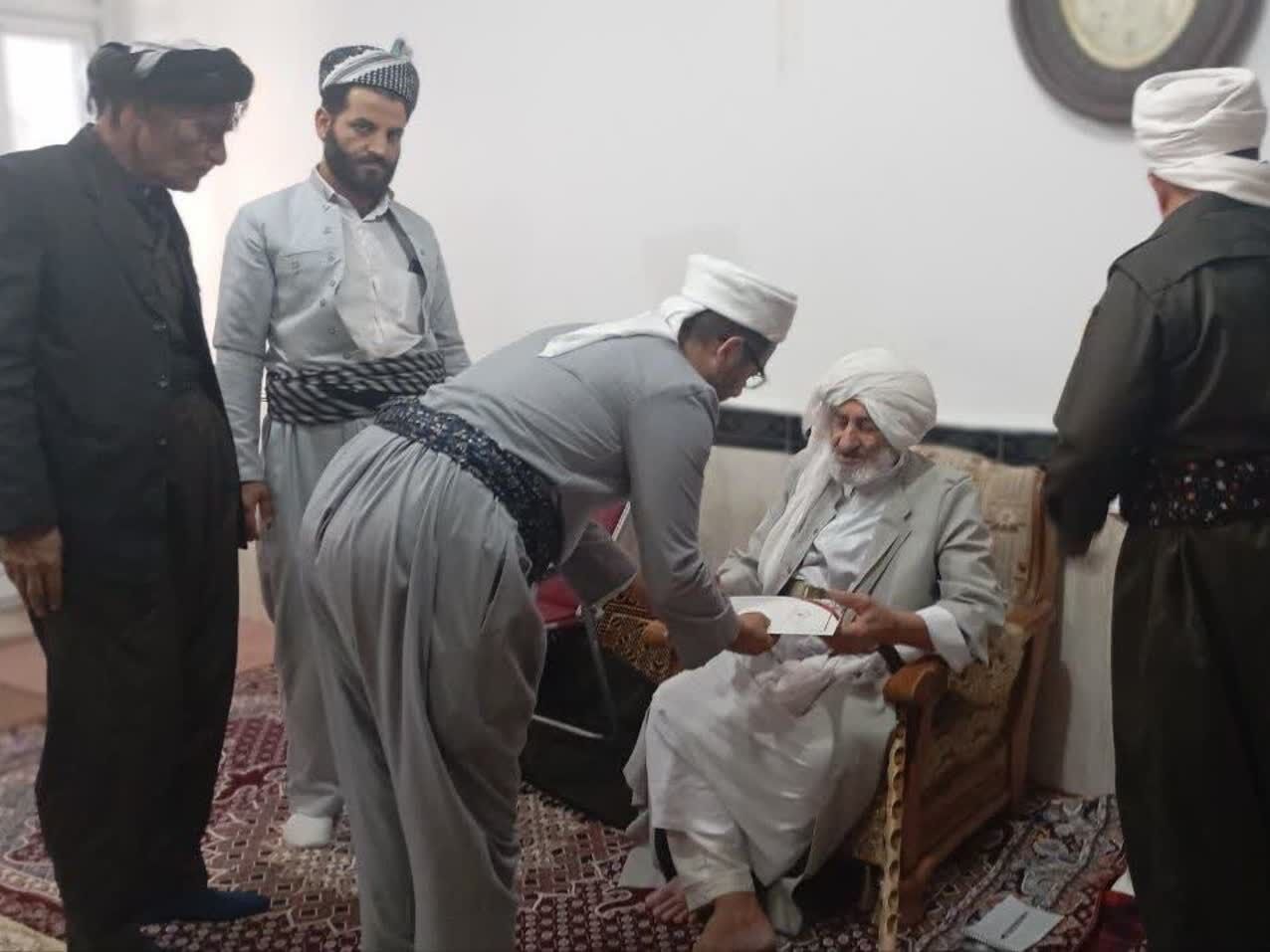 تجلیل از خدمات علمی و فرهنگی ماموستا محمود مدرسی در روستای نگل