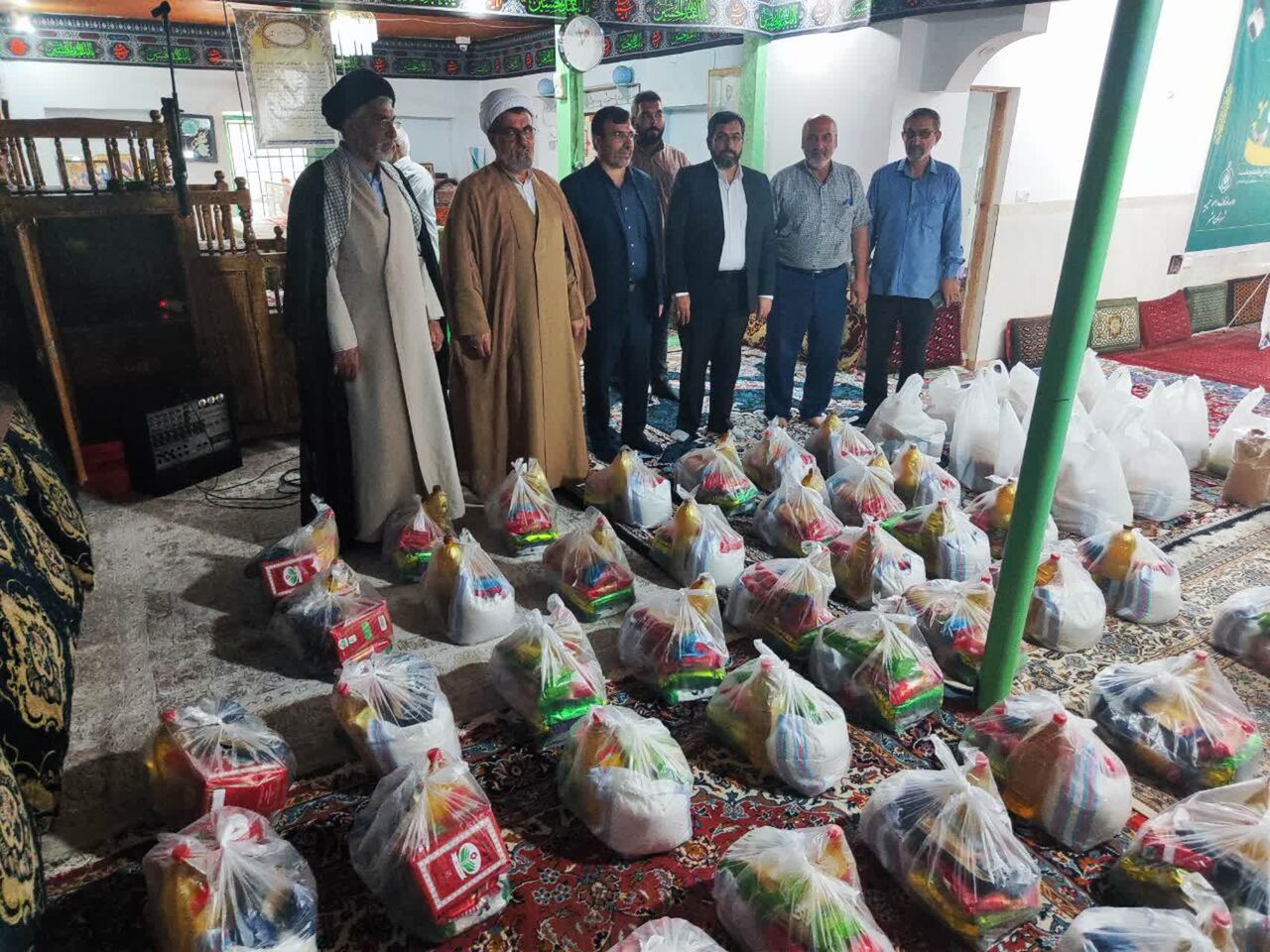 توزیع ۱۱۴ بسته معیشتی موقوفات در قالب طرح قرار دوازدهم در بهشهر