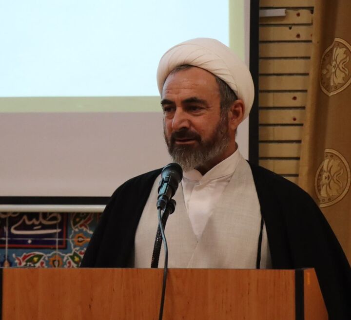 تکریم مدیر پیشین و معارفه مدیر جدید کانون‌های خدمت رضوی ایلام