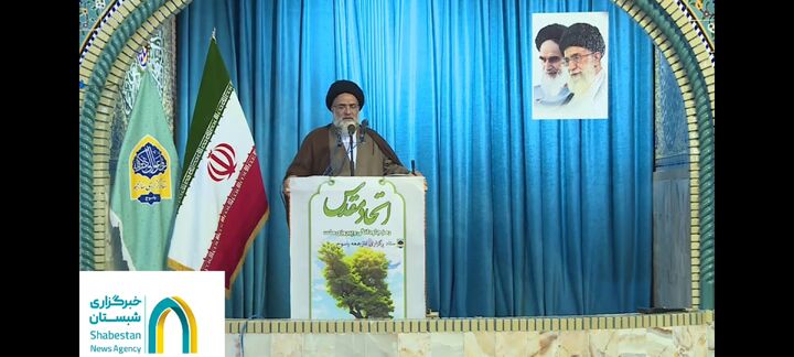 حضرت امام(ره) توانمندی ملت ایران را به دنیا نشان داد