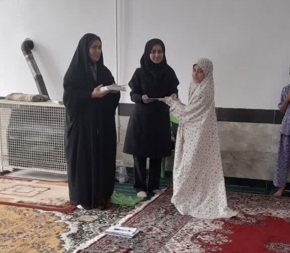 کلاس‌های روخوانی قرآن در کانون فرهنگی هنری نساء بانه برگزار شد