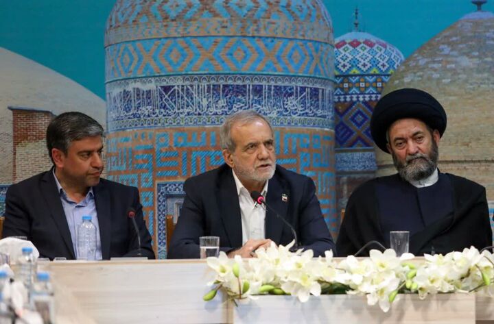 پیام مشترک نماینده ولی‌فقیه در استان و استاندار در پی سفر رئیس‌جمهور به اردبیل