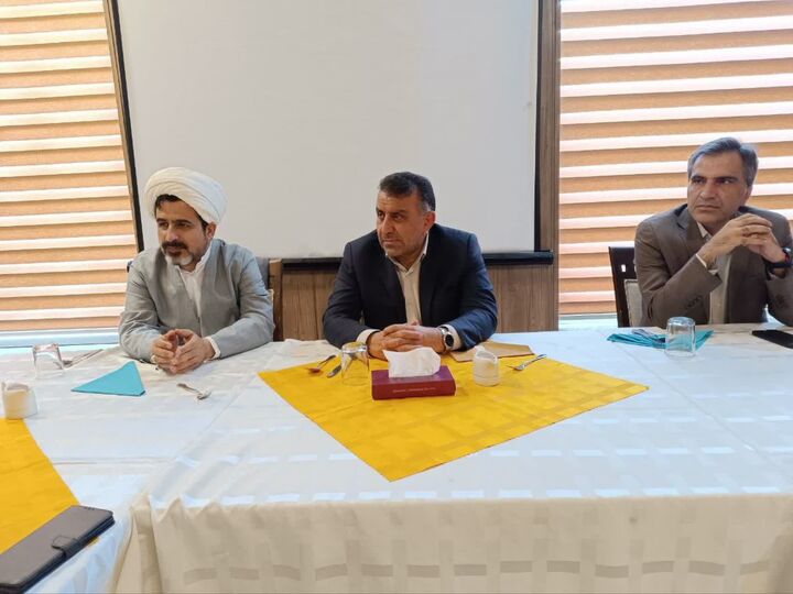 بقاع متبرکه و مساجد باعث آرامش روحی و روانی افراد جامعه می‌شوند