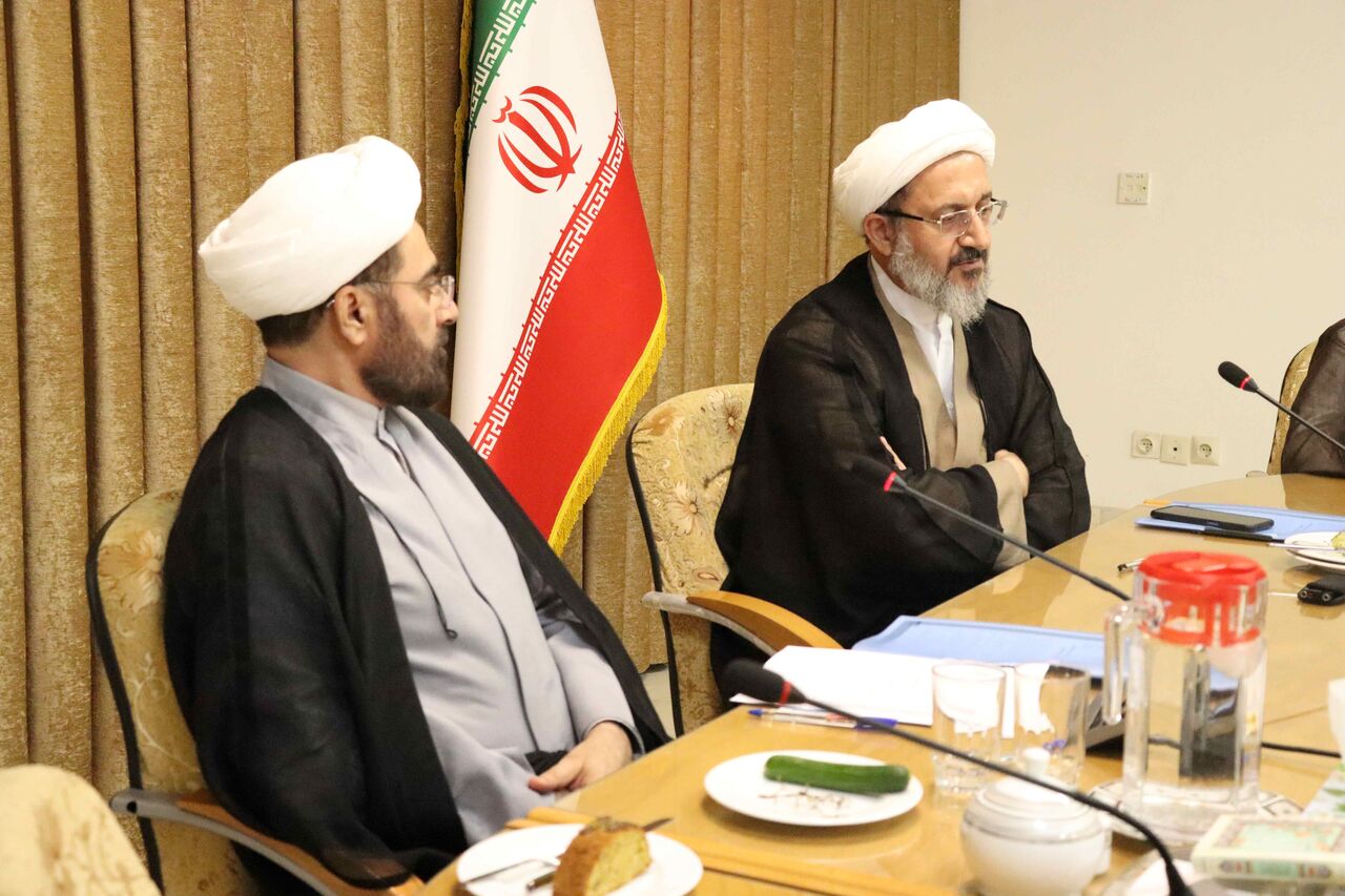 همکاری علمی و پژوهشی دانشگاه قم و مرکز تحقیقات کامپیوتری علوم اسلامی