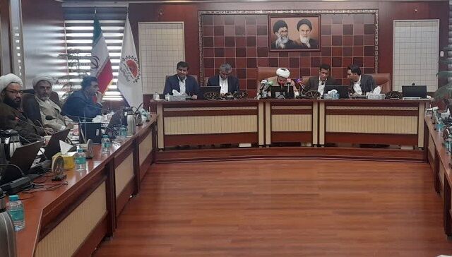 عطر مهر در پارلمان محلی/بندرعباس برای عدالت آموزشی خیز برداشت