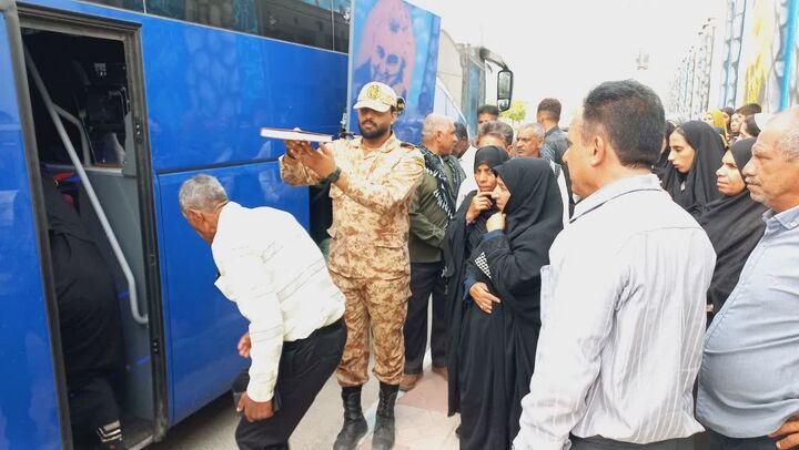 اعزام ۴۱ نفر از خانواده‌های ایثارگران شهرستان رودان به مشهد مقدس