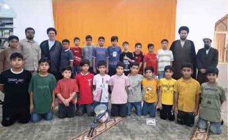 تابستانی قرآنی مسجد امام علی(ع) اشکنان؛ حضور امام جمعه در جمع قرآن‌آموزان